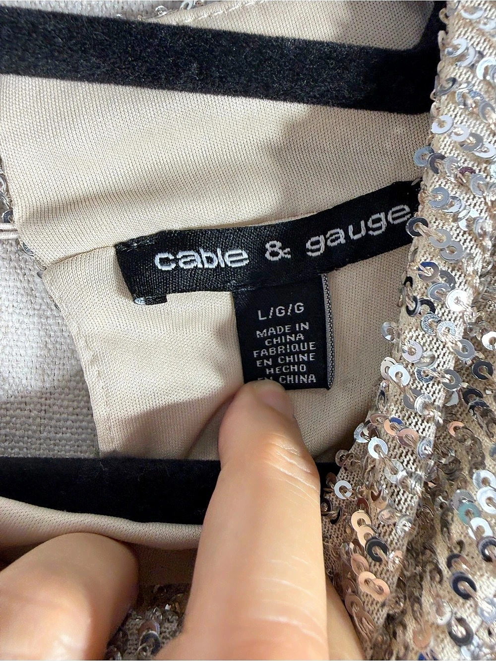 Cable & Gauge Sequin Mock Neck Tank in Silver & Gold Size Large Like New - Picture 3 of 10